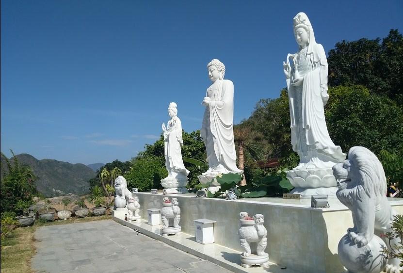 3 tượng phật Chùa Đa Bảo Nha Trang