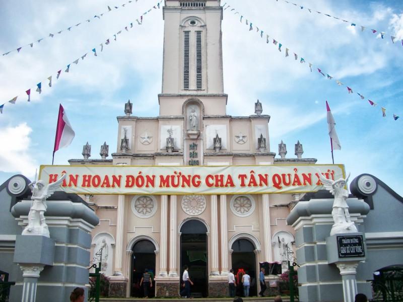 Một số hình ảnh Nhà Thờ Cây Vông Nha Trang