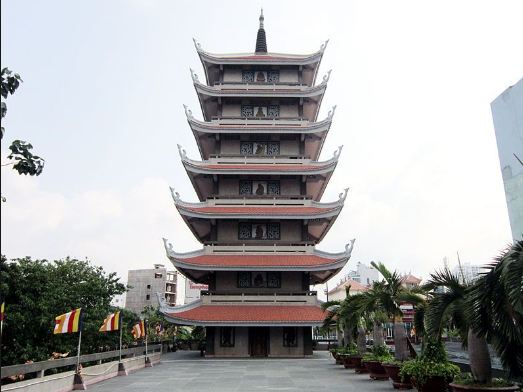 tháp quan thế âm Chùa Vĩnh Nghiêm Sài Gòn