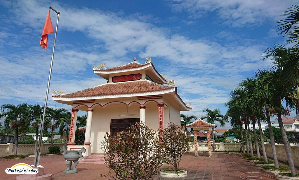đền thờ Trần Quý Cáp Diên Khánh Khánh Hòa
