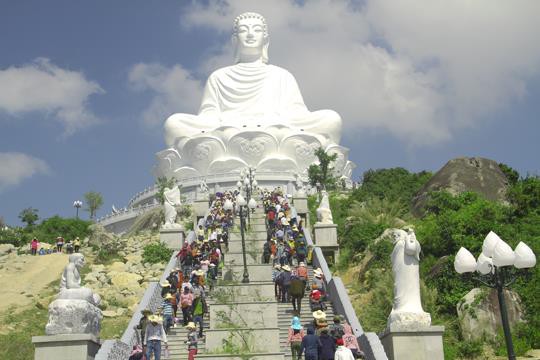 Lễ hội chùa Ông Núi, chiêm ngưỡng tượng Phật ngồi cao nhất Đông Nam Á