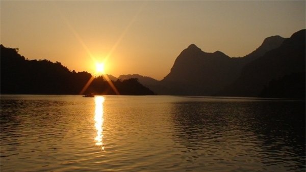 Hồ Tiền Phong1