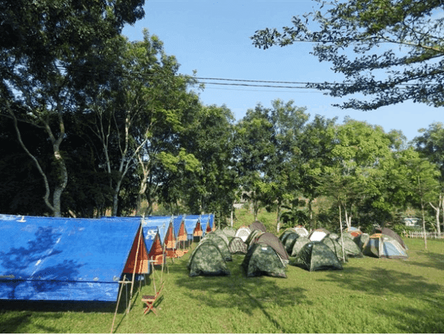 Cắm trại dã ngoại ở thác Đá Hàn