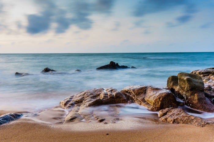 Bãi đá nét đẹp vô cùng độc đáo của bãi biển Hồ Cốc Bà Rịa - Vũng Tàu