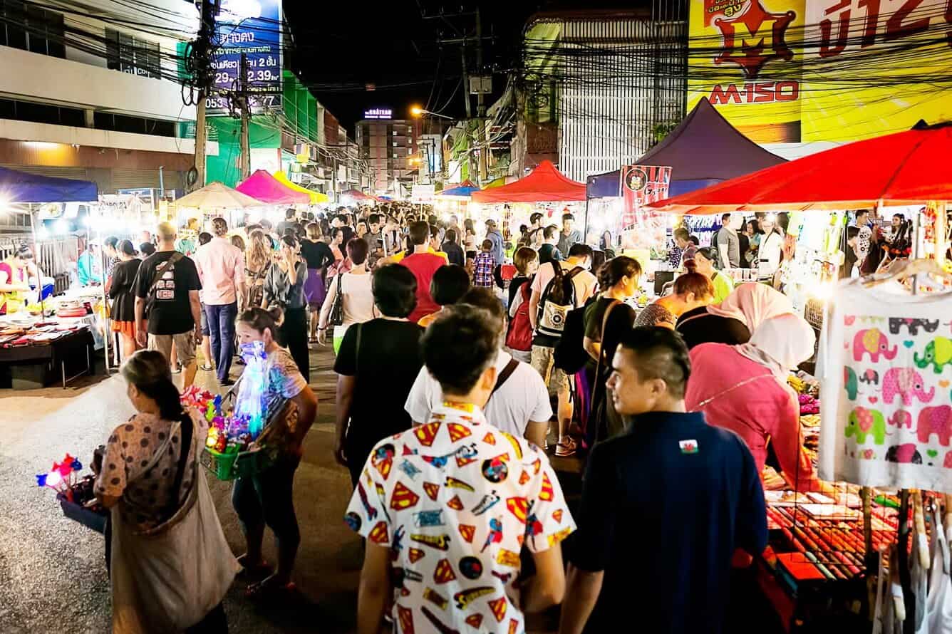 Chợ đêm Bazaar Chiang Mai (Ảnh ST)
