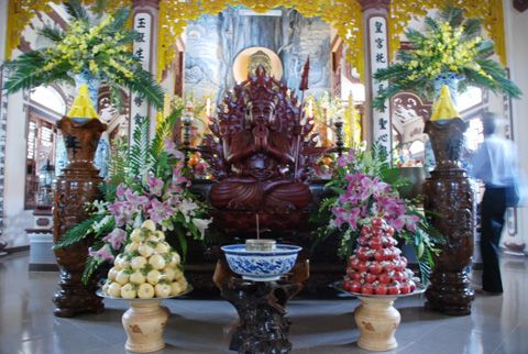 Chùa Linh Phong Nha Trang tượng phật thờ cúng