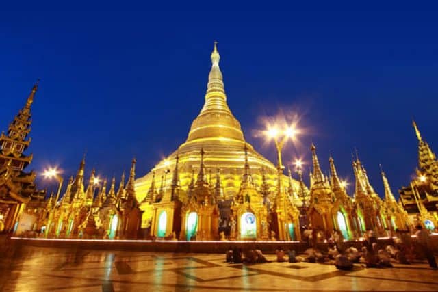 Chùa Shwedagon - địa điểm du lịch nổi tiếng ở Myanmar (Ảnh ST)