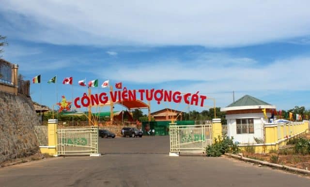 Tham Quan Công viên tượng cát Forgotten Land Bình Thuận 