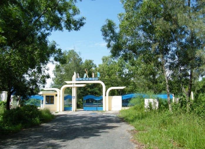 cổng chào vườn chim Bạc Liêu