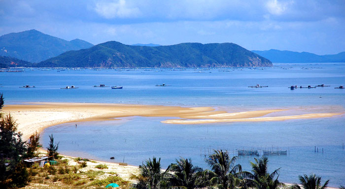 Bãi biển Đồ Sơn.
