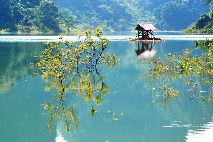 Hồ Thang Hen Cao Bằng3