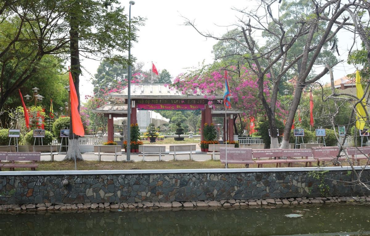 Khu di tích Lăng cụ Phó bảng Nguyễn Sinh Sắc