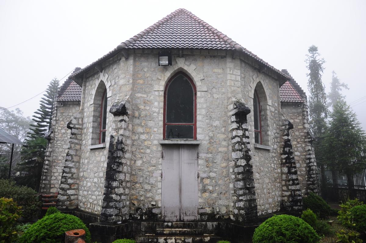 Tham Quan Nhà thờ đá Sapa Lào Cai