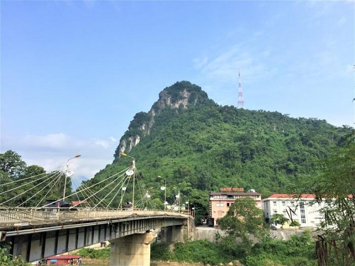 'Đốn tim' với cảnh đẹp như tranh ở núi Cấm Sơn, Hà Giang