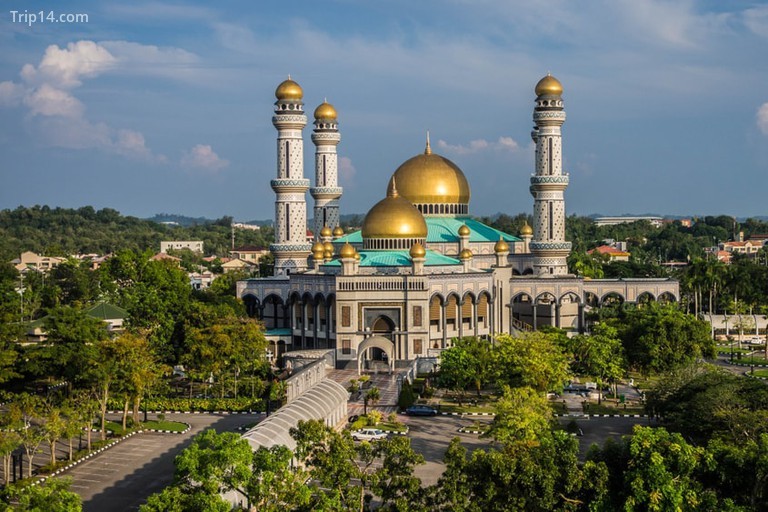 Một trong hai nhà thờ Hồi giáo quốc gia của Brunei ở Bandar Seri Begawan