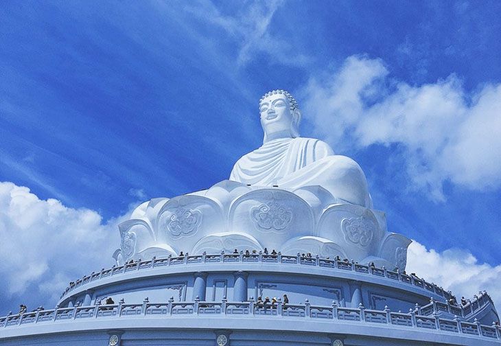 Tượng Phật ngồi cao nhất Đông Nam Á, cao 69m 